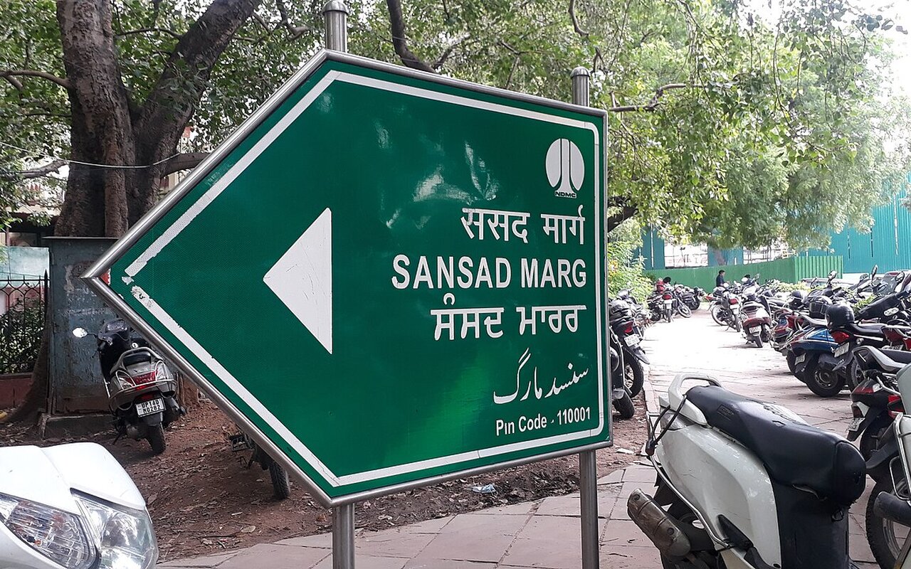अकाली दल ने महिला आरक्षण और परिसीमन बिल का समर्थन करने का ऐलान — राजनीतिक परिप्रेक्ष्य और संभावित प्रभाव