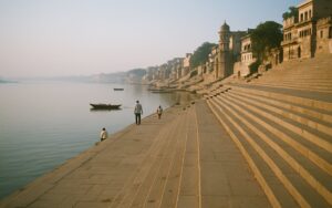 जापान में छूटा पर्स मिला पुलिस थाने में सुरक्षित — भारतीय पर्यटक ने बनाया वीडियो और साझा किया