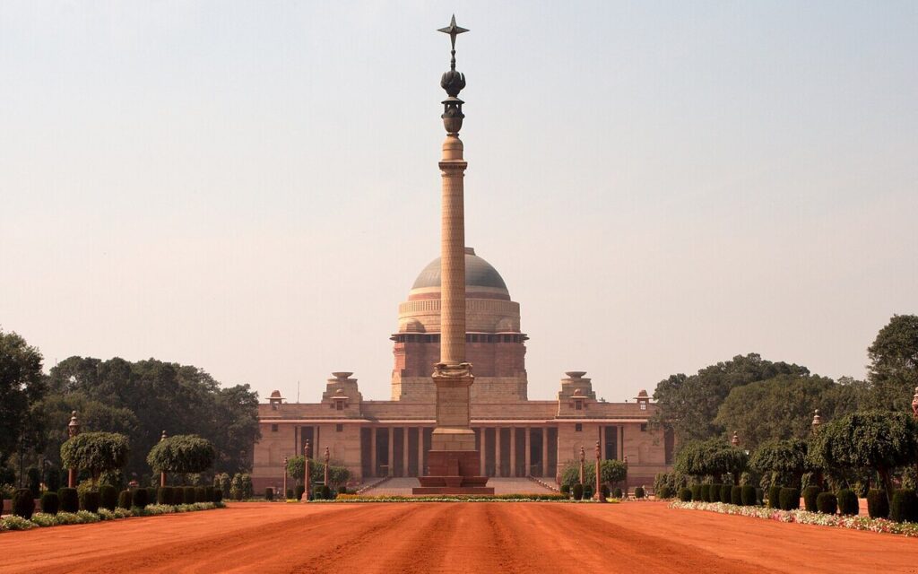 धर्मेंद्र प्रधान ने क्यों दिया शिक्षा मंत्रालय से इस्तीफा: उन्होंने क्या कहा और इसका निहित अर्थ