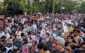 यश की फिल्म “टॉक्सिक” का ट्रेलर आया सामने: गहराए अवतार और तेज़ एक्शन का प्रीव्यू